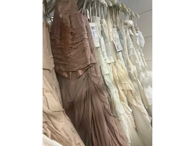 Linea raffaelli partij diverse bruidsjurken (49x) - afbeelding 6 van  24