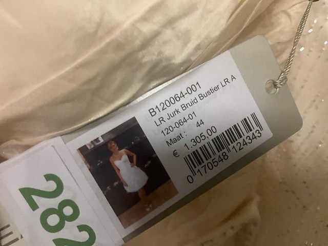 Linea raffaelli partij diverse bruidsjurken (49x) - afbeelding 14 van  24