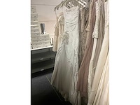 Linea raffaelli partij diverse bruidsjurken (49x) - afbeelding 21 van  24