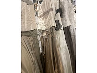 Linea raffaelli partij diverse bruidsjurken (49x) - afbeelding 10 van  25