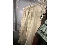 Linea raffaelli partij diverse bruidsjurken (49x) - afbeelding 17 van  25