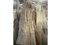 Linea raffaelli partij diverse bruidsjurken (49x) - afbeelding 20 van  25