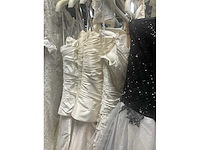 Linea raffaelli partij diverse bruidsjurken (49x) - afbeelding 7 van  24