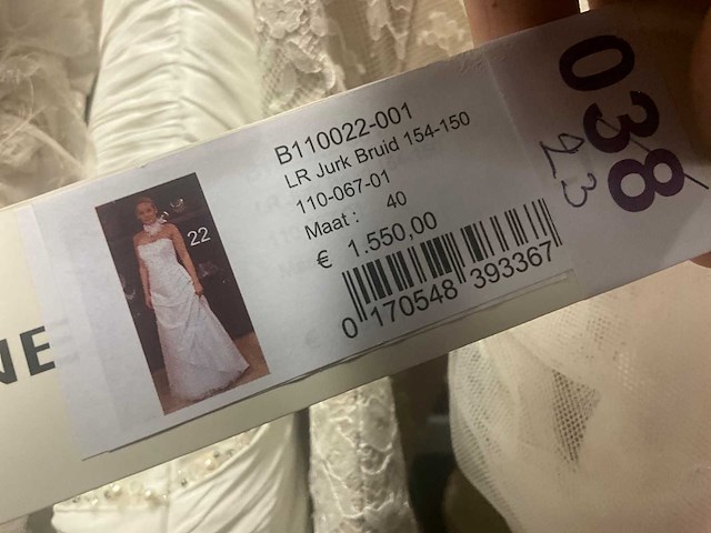 Linea raffaelli partij diverse bruidsjurken (49x) - afbeelding 11 van  24