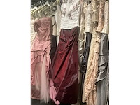 Linea raffaelli partij diverse bruidsjurken (49x) - afbeelding 21 van  24