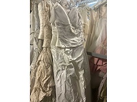 Linea raffaelli partij diverse bruidsjurken (50x) - afbeelding 21 van  25