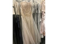 Linea raffaelli partij diverse bruidsjurken (53x) - afbeelding 26 van  30