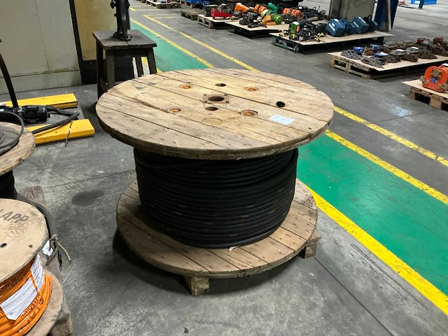 Lineax 5g16 krachtstroom kabel - afbeelding 1 van  3