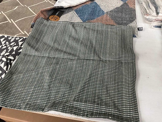Linen & more + 2lif diverse sierkussen hoezen (36x) - afbeelding 2 van  12