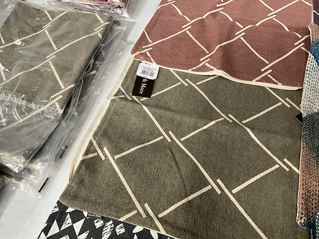 Linen & more + 2lif diverse sierkussen hoezen (36x) - afbeelding 7 van  12