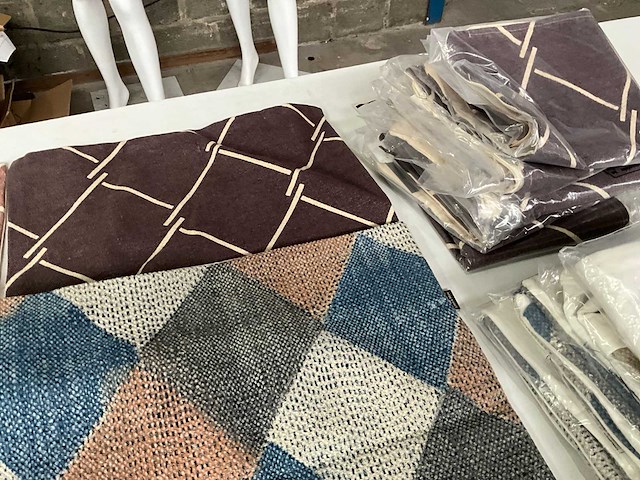 Linen & more + 2lif diverse sierkussen hoezen (36x) - afbeelding 10 van  12