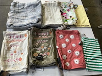 Linen & more + 2lif diverse sierkussen hoezen (53x) - afbeelding 1 van  15