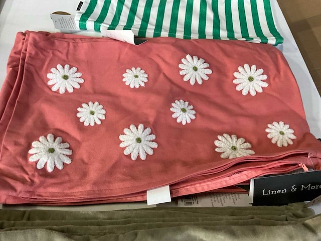 Linen & more + 2lif diverse sierkussen hoezen (53x) - afbeelding 12 van  15