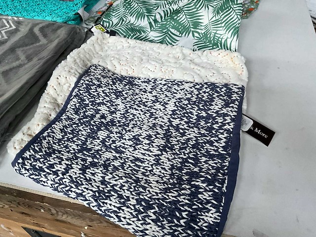 Linen & more + 2lif diverse sierkussen hoezen (61x) - afbeelding 4 van  15