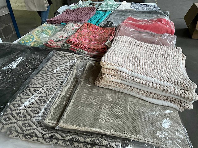 Linen & more + 2lif diverse sierkussen hoezen (61x) - afbeelding 7 van  15