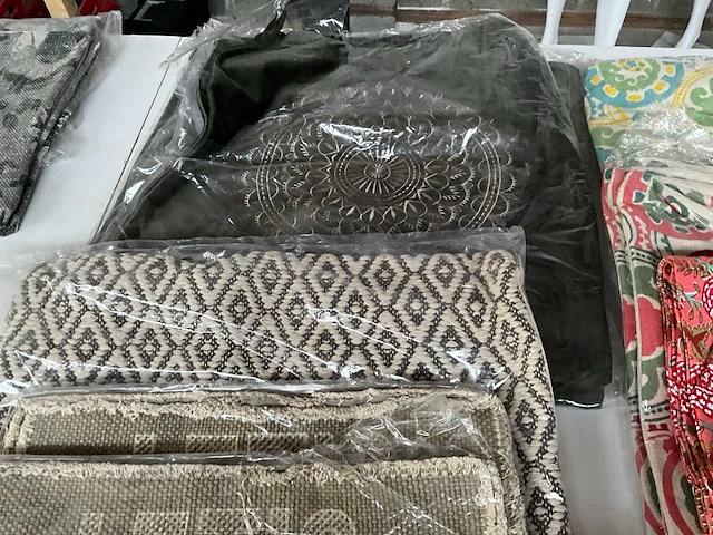 Linen & more + 2lif diverse sierkussen hoezen (61x) - afbeelding 12 van  15