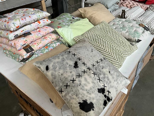 Linen & more diverse maten sierkussens (25x) - afbeelding 5 van  13