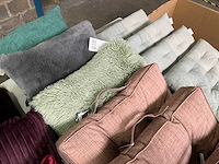 Linen & more diverse sierkussens (27x) - afbeelding 2 van  16