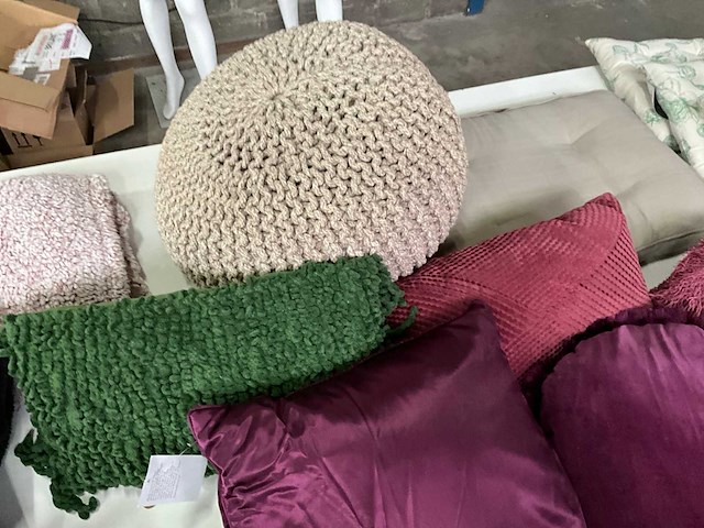 Linen & more mix kavel sierkussens en plaids - afbeelding 7 van  13