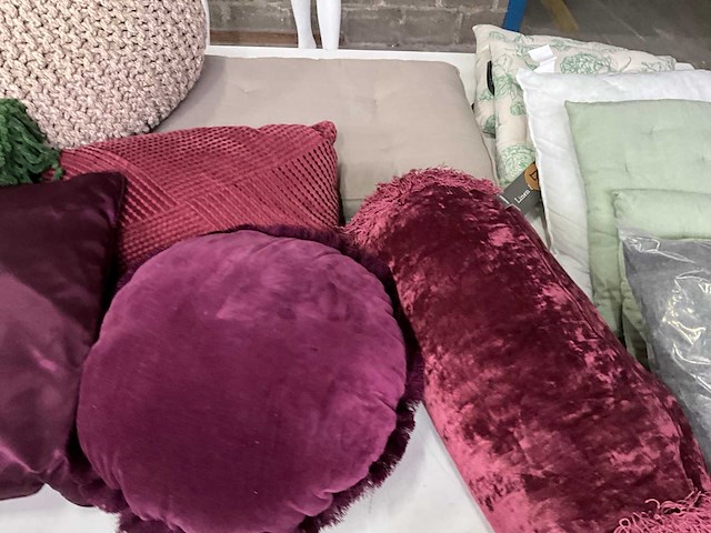 Linen & more mix kavel sierkussens en plaids - afbeelding 9 van  13