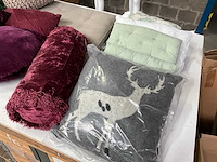 Linen & more mix kavel sierkussens en plaids - afbeelding 11 van  13