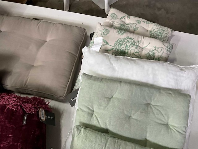 Linen & more mix kavel sierkussens en plaids - afbeelding 12 van  13