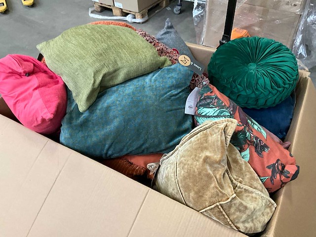Linen & more palletdeal diverse sierkussens - afbeelding 3 van  6