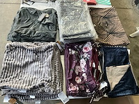 Linen & more + presence diverse sierkussen hoezen (81x) - afbeelding 1 van  10