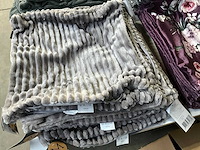 Linen & more + presence diverse sierkussen hoezen (81x) - afbeelding 3 van  10