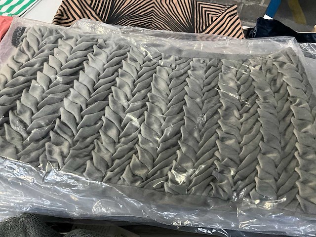 Linen & more + presence diverse sierkussen hoezen (81x) - afbeelding 7 van  10