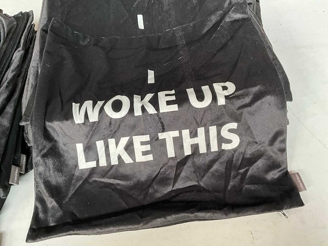 Linen & more sierkussen hoes i woke up like this (92x) - afbeelding 2 van  6
