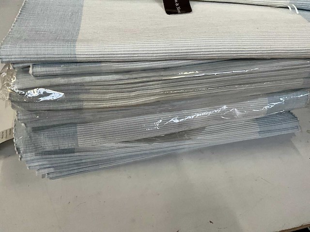 Linen & more tafelloper 45 x 140 cm (28x) - afbeelding 2 van  7