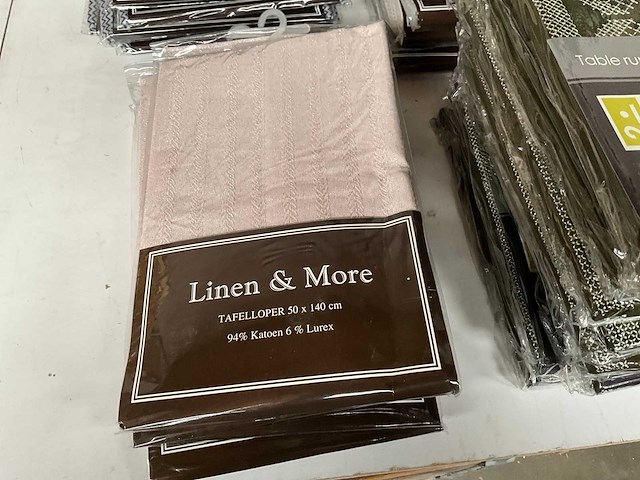 Linen & more/2lif diverse kleed en tafellopers (52x) - afbeelding 3 van  10
