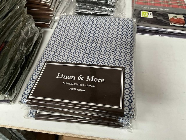 Linen & more/2lif diverse kleed en tafellopers (52x) - afbeelding 8 van  10