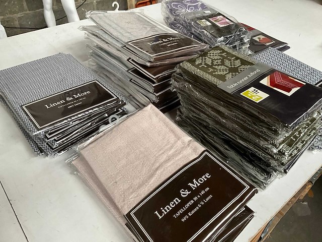 Linen & more/2lif diverse kleed en tafellopers (52x) - afbeelding 10 van  10