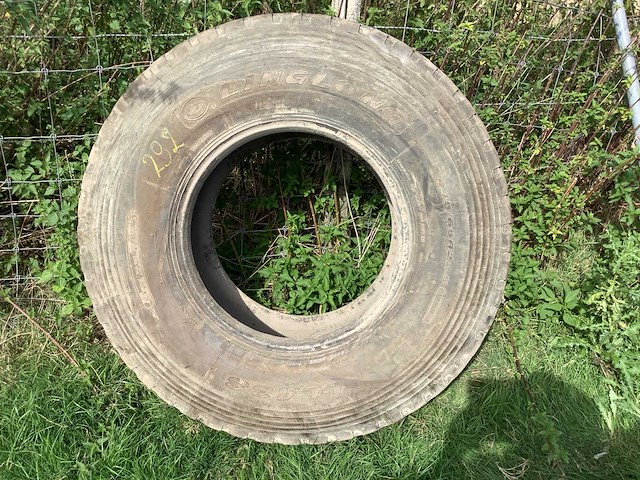 Linglong vrachtwagenband 445/65r22.5 - afbeelding 1 van  4