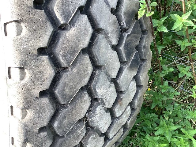 Linglong vrachtwagenband 445/65r22.5 - afbeelding 2 van  4