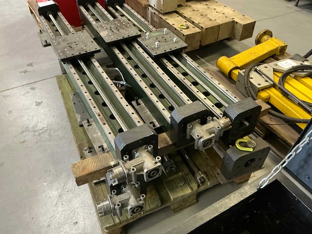 Liniaire actuator (5x) - afbeelding 4 van  5