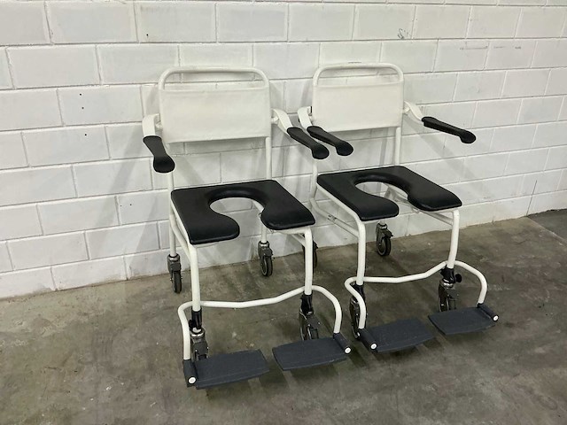 Linido handicare - verrijdbare douchestoel toiletstoel (2x) - afbeelding 1 van  4