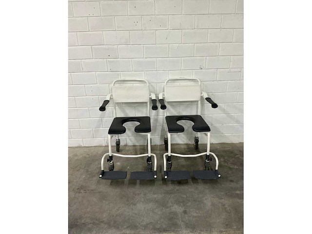 Linido handicare - verrijdbare douchestoel toiletstoel (2x) - afbeelding 2 van  4