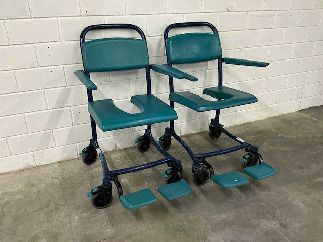 Linido handicare - verrijdbare douchestoel toiletstoel (2x) - afbeelding 1 van  4