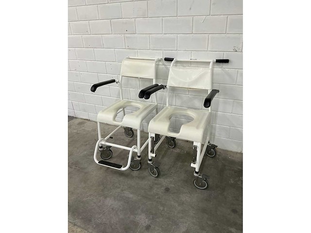 Linido handicare - verrijdbare douchestoel toiletstoel (2x) - afbeelding 3 van  7
