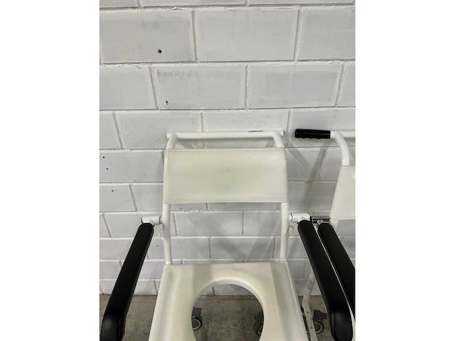 Linido handicare - verrijdbare douchestoel toiletstoel (2x) - afbeelding 5 van  7