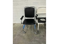 Linido handicare - verrijdbare douchestoel toiletstoel (2x) - afbeelding 4 van  5