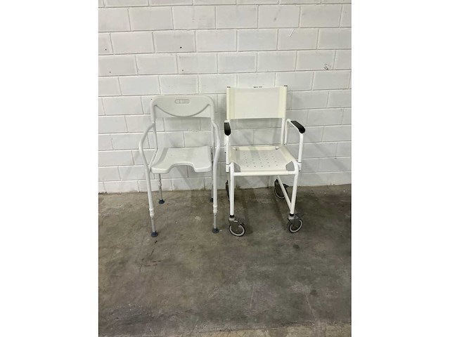 Linido handicare - verrijdbare douchestoel toiletstoel (2x) - afbeelding 2 van  3