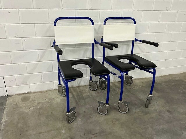 Linido handicare - verrijdbare douchestoel toiletstoel (2x) - afbeelding 1 van  4