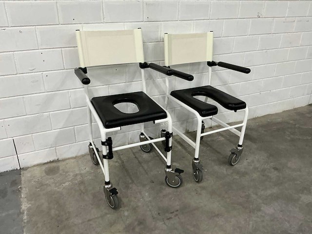 Linido handicare - verrijdbare douchestoel toiletstoel (2x) - afbeelding 1 van  4