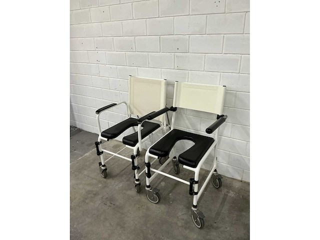 Linido handicare - verrijdbare douchestoel toiletstoel (2x) - afbeelding 3 van  4