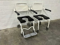 Linido handicare - verrijdbare douchestoel toiletstoel (2x) - afbeelding 1 van  4