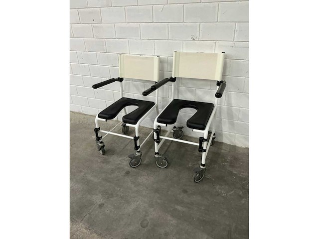 Linido handicare - verrijdbare douchestoel toiletstoel (2x) - afbeelding 3 van  3